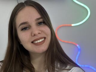 adult cam live KeiraAsti