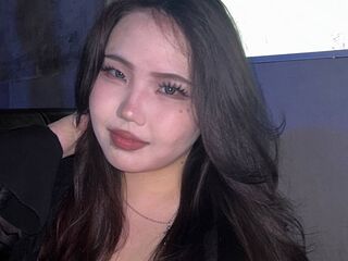 cam girl masturbating with dildo KeraHain