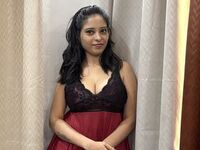 naked cam girl masturbating with dildo KiaraMuse