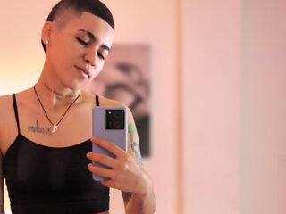 camwhore nude KimOrtix
