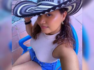 cam girl masturbating with vibrator LauraPhol