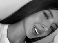 naughty webcamgirl LauraRisk