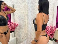 naughty camgirl LaylaShan