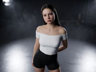 naughty camgirl picture LeibeeThi