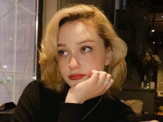 naked girl with live cam masturbating LilithYongi