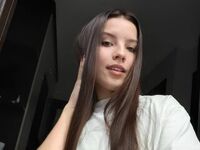 webcamgirl chatroom LucettaCatlow