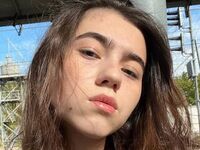 camgirl masturbating with dildo LuciTaylor