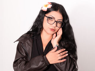 hot camslut LunaBlur