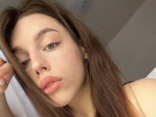 nude webcamgirl photo LyraMoonshadow