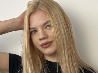 hot strip tease web cam MariaTownsen