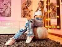 camgirl masturbating with sex toy MariianaGarcia