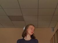 topless webcamgirl MaryjanePorter