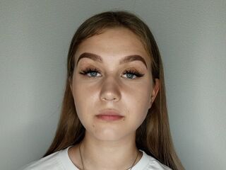 cam girl playing with dildo MeganPerson