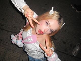 camgirl masturbating MerrileeBurg