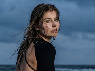 live cam girl photo MilaOlivers