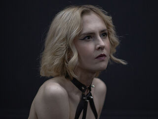 free adult cam MilaVeyra