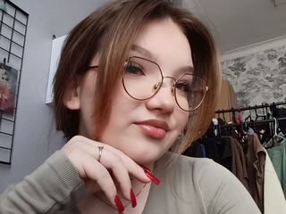 cam girl playing with sextoy MinedestEva