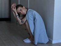 sexy camgirl picture MirnaLatourette