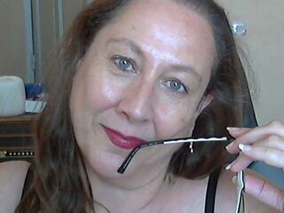 camslut webcam video MyriamLevieux