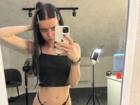 masturbating cam girl NaomiSuz