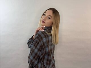 cam girl fingering pussy NatashiaStrevell