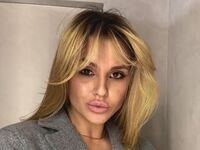 camgirl masturbating with sextoy NayaMorel