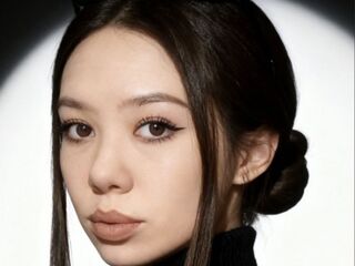 adult liveshow NeomiMesker