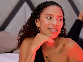 adult chat NicoleBakker