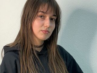 masturbating cam girl OmegaCalcagni