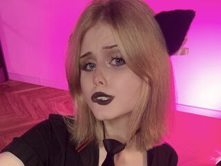 camslut topless ReiraNiks