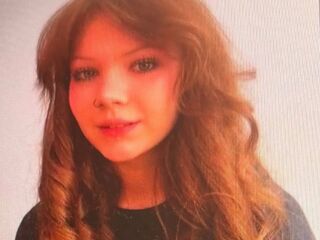 fingering girl cam RosieWalmont