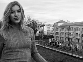 naked cam girl photo SallyRodwell