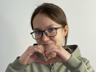 cam girl masturbating with dildo ShanitaMulrain