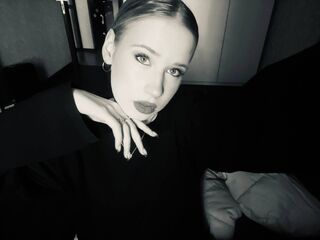 naked girl with live cam fingering SherieMcwayne