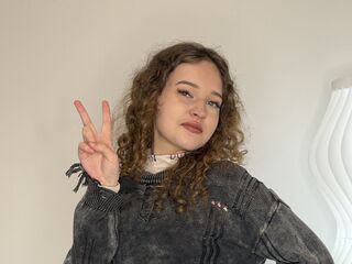 chat live cam SherikaMantony