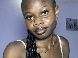 naked cam chatroom SoniaMichael