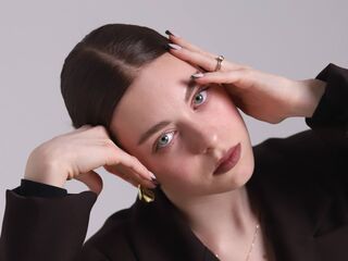 webcam bitch chatroom SophiaCurlam