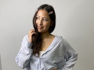 sexy cam girl SuzannHedtke