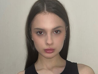 girl porn webcam TainaHousekeeper