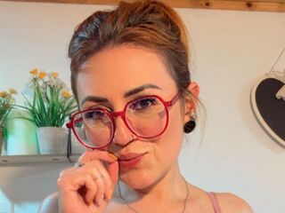 camslut fingering pussy VictoriaFalon